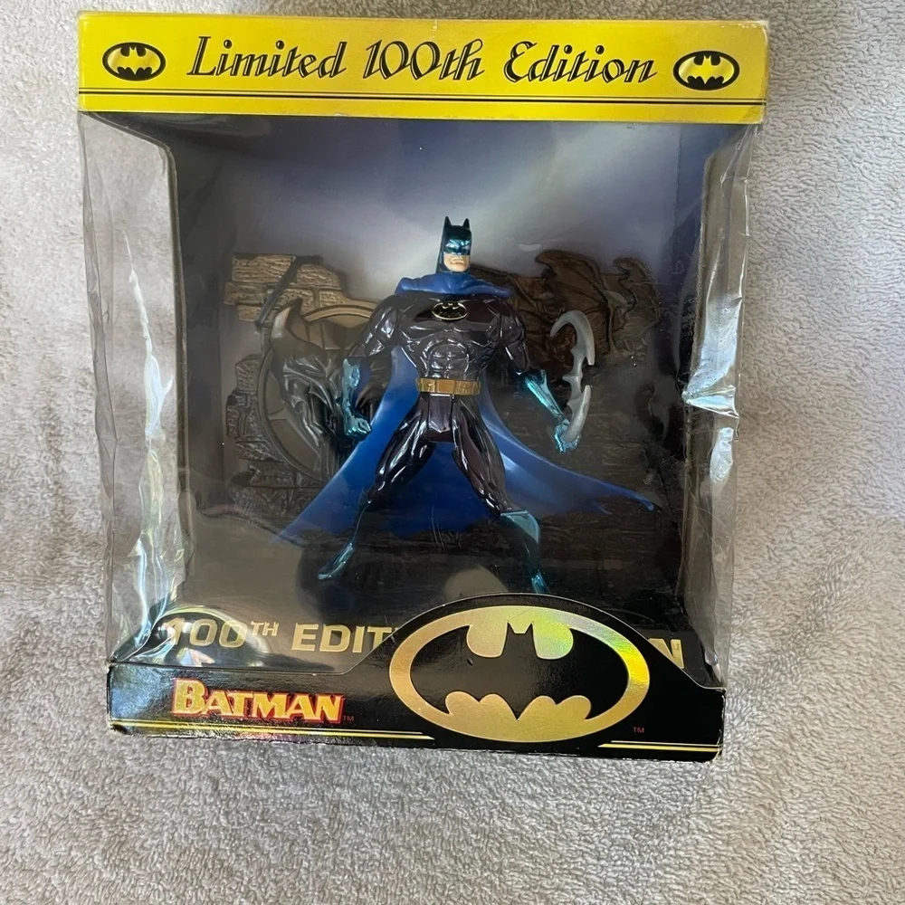 Limited 100th Edition Batman Figure Vintage 1996 - Picture 13 of 14